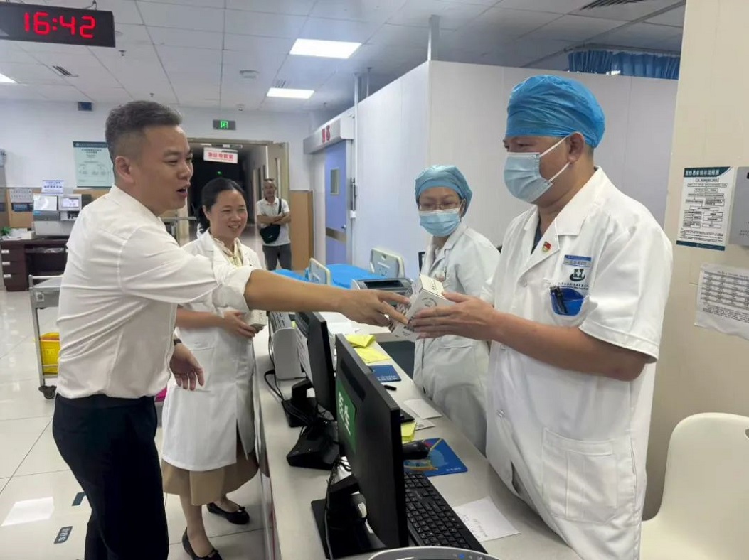 致敬生命守护者｜市卫健系统开展庆祝中国医师节活动