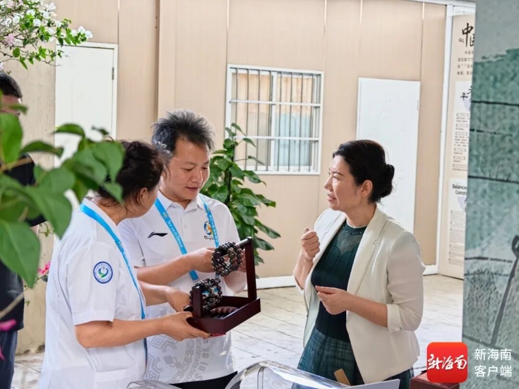 解压又养生三亚亚沙会特色中医服务受中外记者热捧